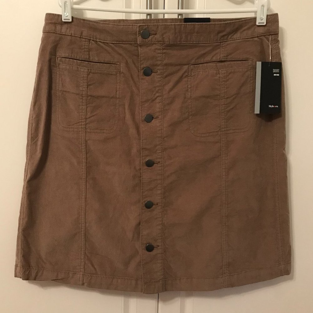 Stylish Mid Rise Brown Skirt